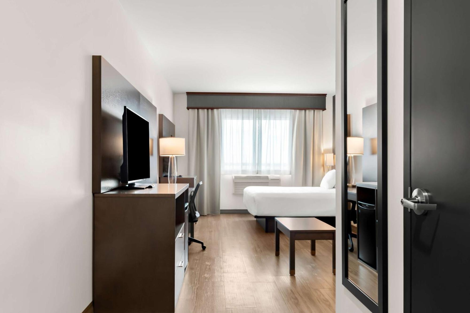 Best Western Plus Morden Extérieur photo